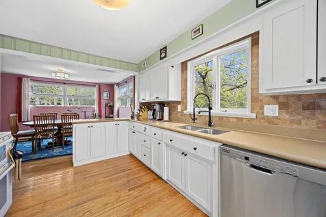 4624 Lee Avenue Downers Grove IL 60515