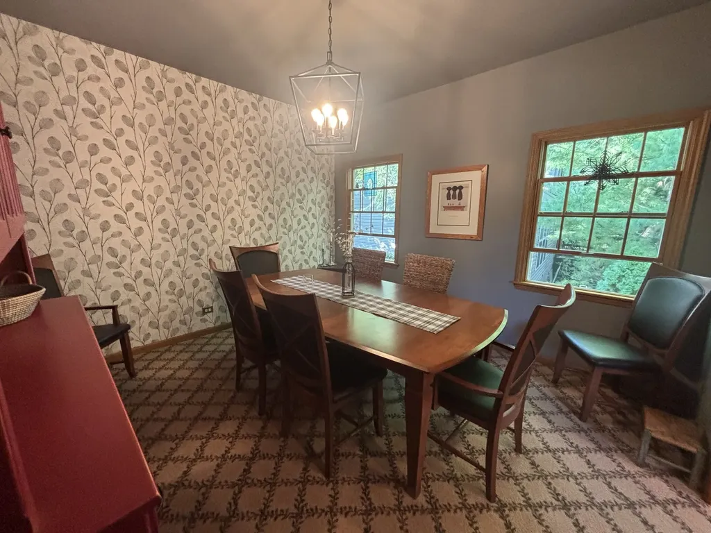 2S590 Seraph Holmes Court Warrenville IL 60555