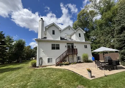 2S590 Seraph Holmes Court Warrenville IL 60555