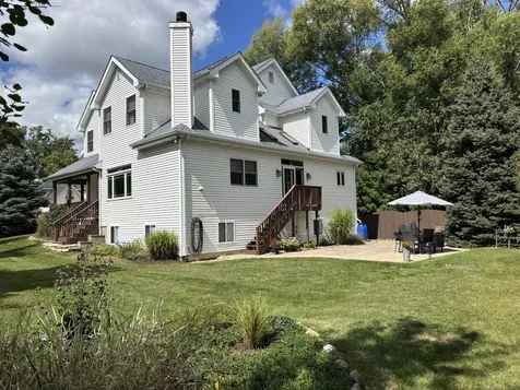 2S590 Seraph Holmes Court Warrenville IL 60555