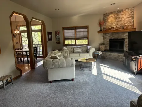 2S590 Seraph Holmes Court Warrenville IL 60555