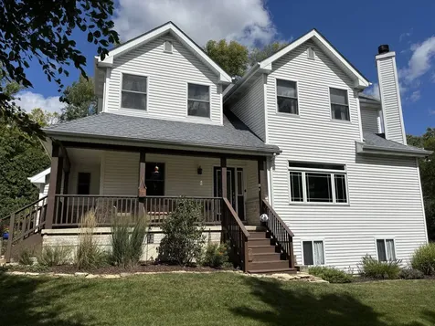 2S590 Seraph Holmes Court Warrenville IL 60555