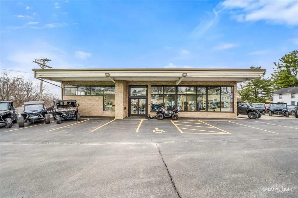 1204 South Galena Avenue Dixon IL 61021