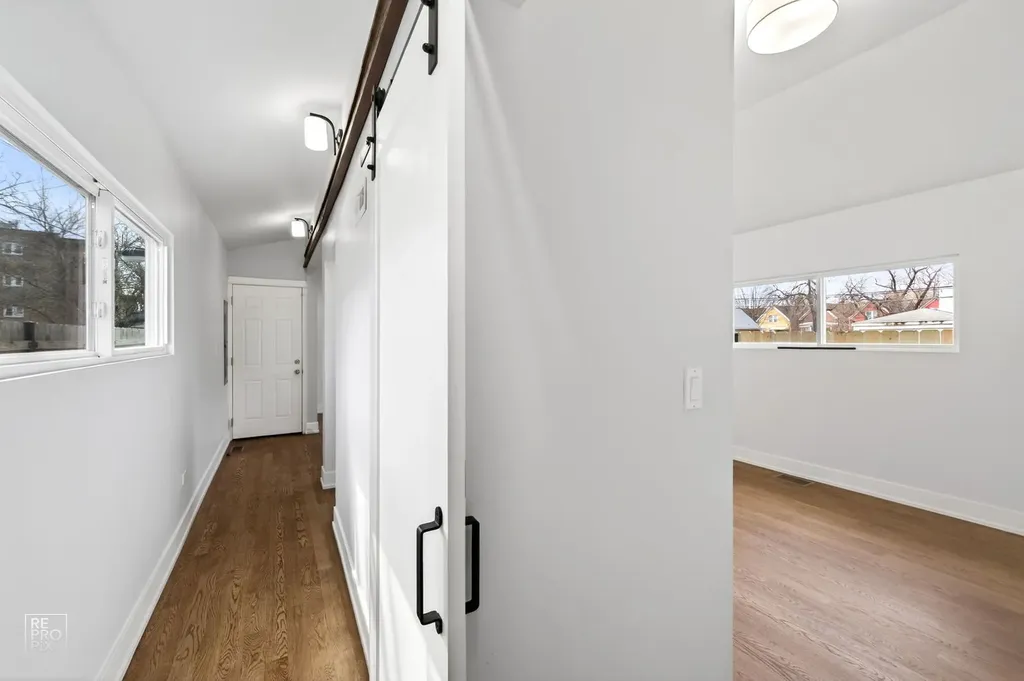 3341 West Iowa Street Chicago IL 60651