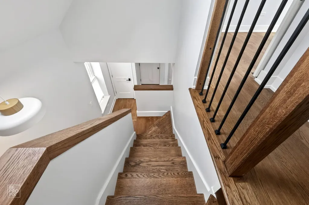 3341 West Iowa Street Chicago IL 60651
