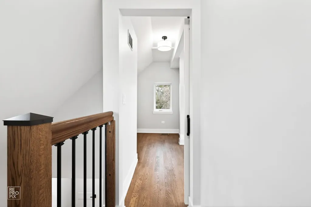 3341 West Iowa Street Chicago IL 60651