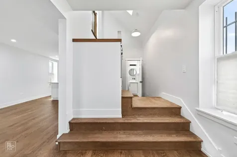 3341 West Iowa Street Chicago IL 60651