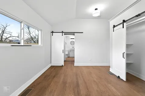 3341 West Iowa Street Chicago IL 60651