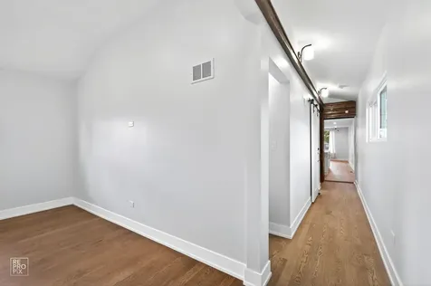 3341 West Iowa Street Chicago IL 60651