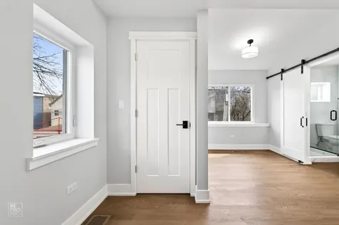 3341 West Iowa Street Chicago IL 60651
