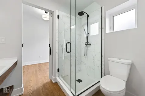 3341 West Iowa Street Chicago IL 60651