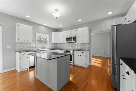 1808 Blue Bird Drive Mahomet IL 61853