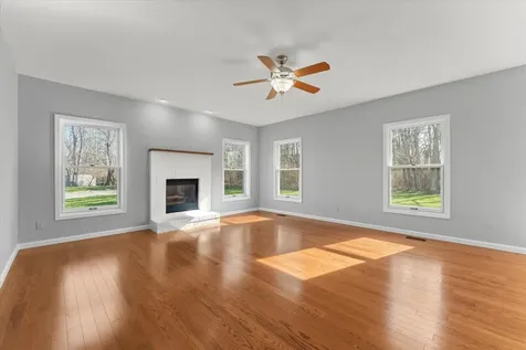 1808 Blue Bird Drive Mahomet IL 61853