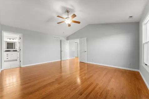 1808 Blue Bird Drive Mahomet IL 61853
