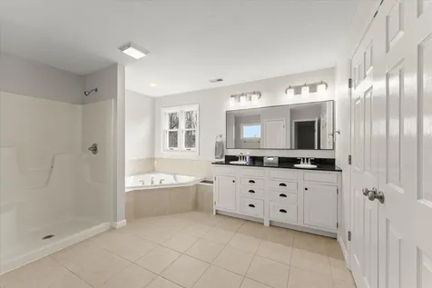 1808 Blue Bird Drive Mahomet IL 61853