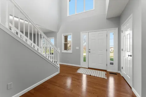 1808 Blue Bird Drive Mahomet IL 61853