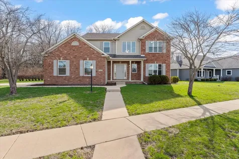 1808 Blue Bird Drive Mahomet IL 61853