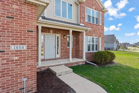 1808 Blue Bird Drive Mahomet IL 61853