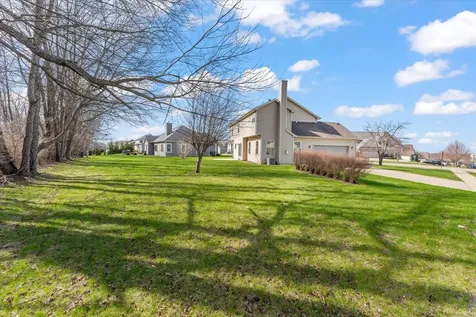 1808 Blue Bird Drive Mahomet IL 61853