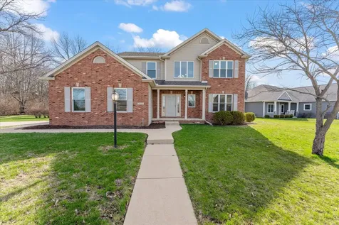 1808 Blue Bird Drive Mahomet IL 61853