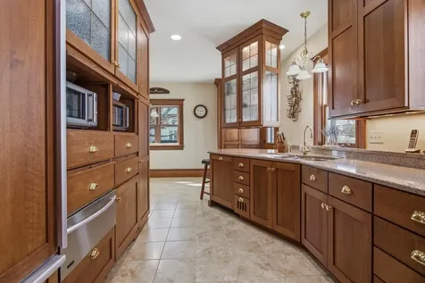 300 East Maple Street Fairbury IL 61739