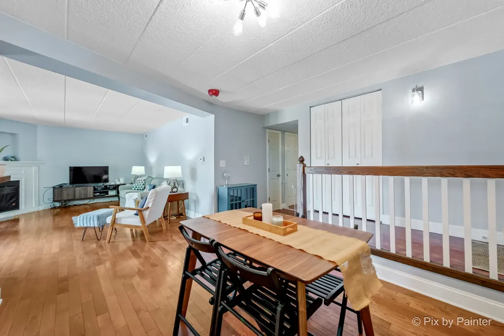 61 West Pier Drive Westmont IL 60559