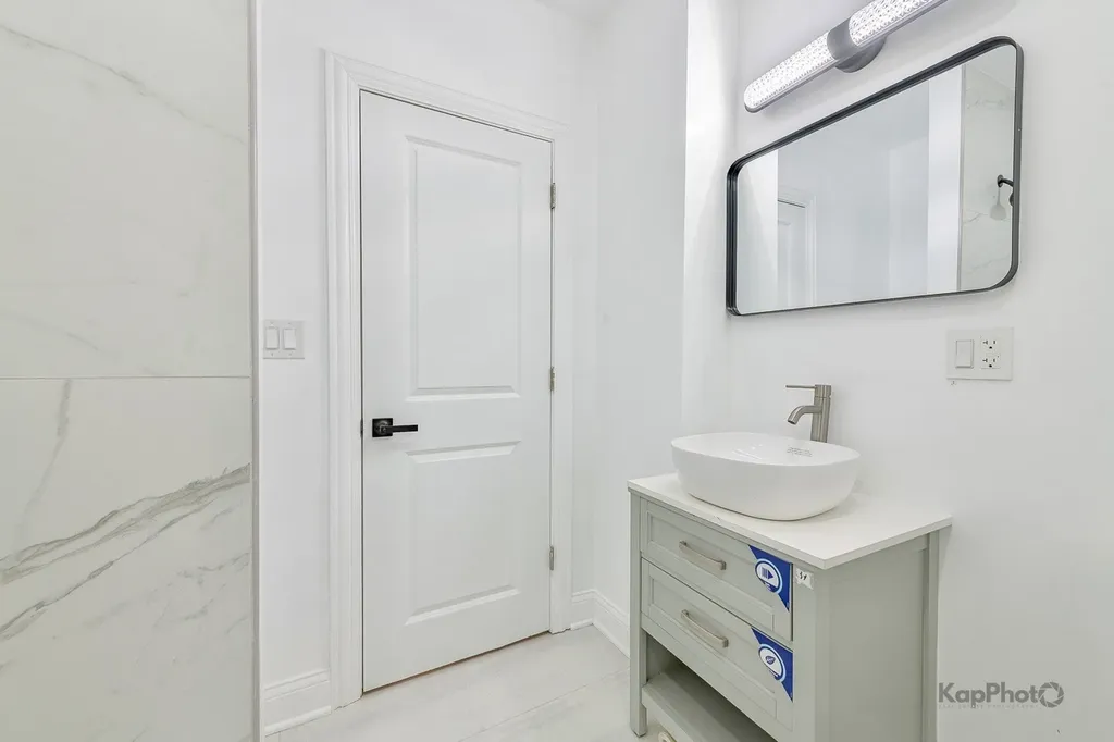 11935 South Stewart Avenue Chicago IL 60628