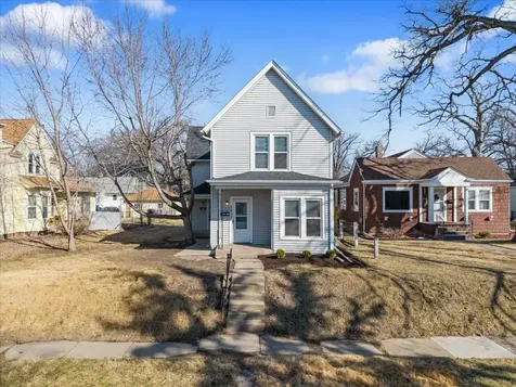 2413 11TH Avenue A Moline IL 61265