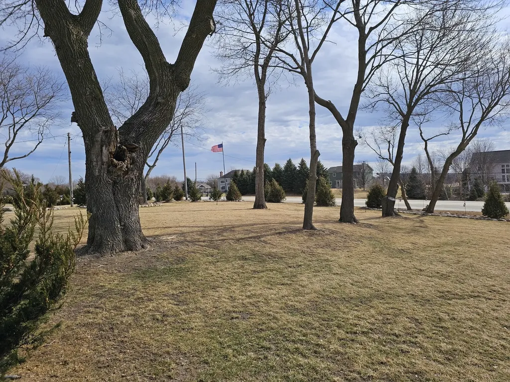 15618 Harmony Road Huntley IL 60142