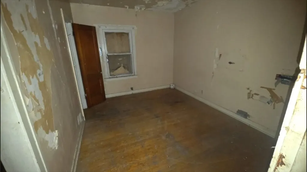 235 West 104th Street Chicago IL 60628
