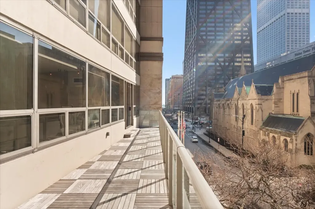 110 East Delaware Place Chicago IL 60611