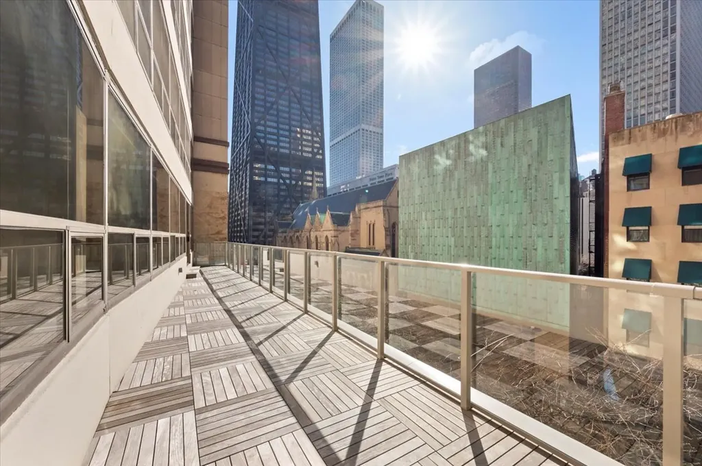 110 East Delaware Place Chicago IL 60611