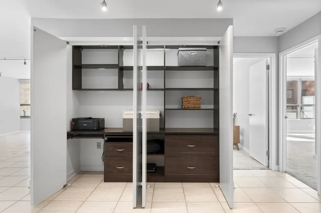 110 East Delaware Place Chicago IL 60611