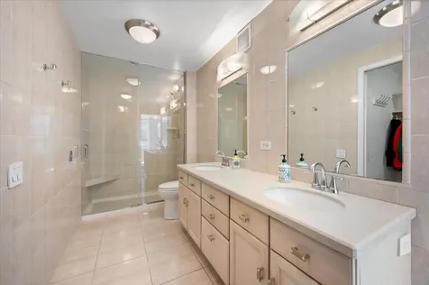 110 East Delaware Place Chicago IL 60611
