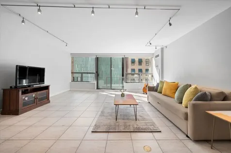110 East Delaware Place Chicago IL 60611