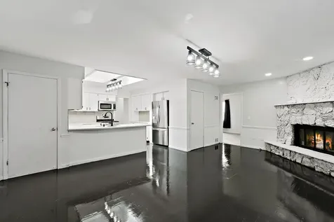 7 Woodhead Drive Lake Villa IL 60046