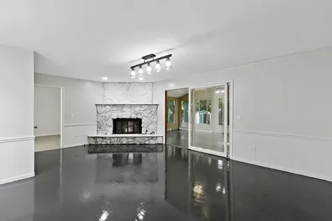 7 Woodhead Drive Lake Villa IL 60046