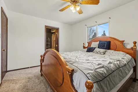 945 Surrey Court Joliet IL 60431