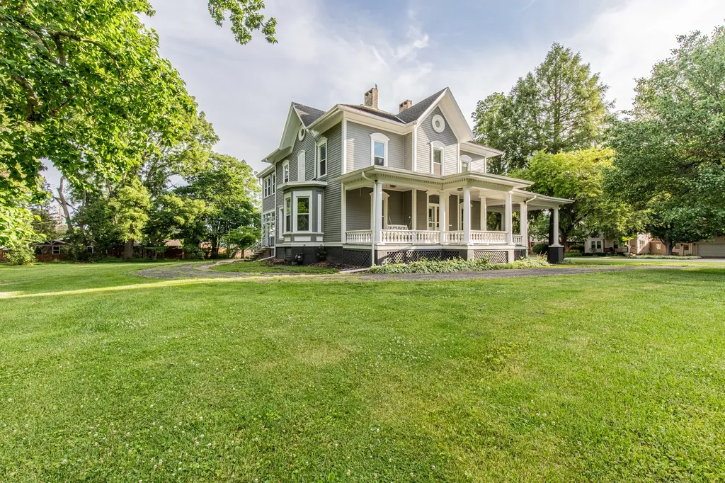 612 East Peru Street Princeton IL 61356