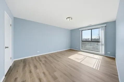 5 East Carriageway Drive Hazel Crest IL 60429