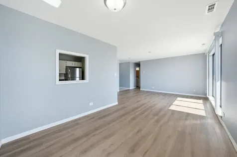 5 East Carriageway Drive Hazel Crest IL 60429