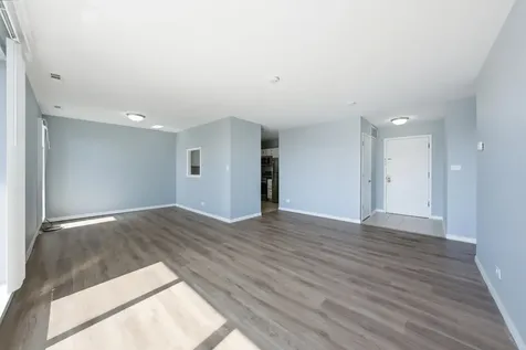 5 East Carriageway Drive Hazel Crest IL 60429