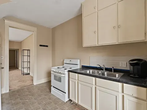 1546 12TH Avenue Moline IL 61265