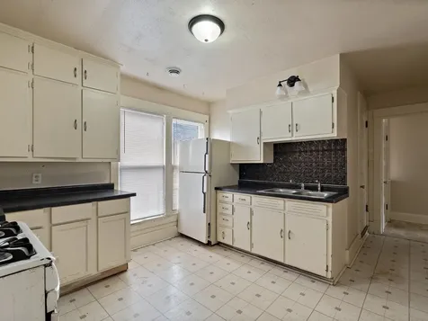 1546 12TH Avenue Moline IL 61265
