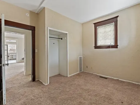 1546 12TH Avenue Moline IL 61265
