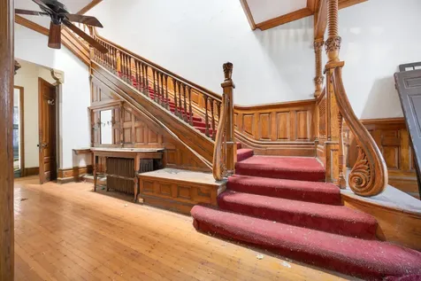 3143 South Giles Avenue Chicago IL 60616