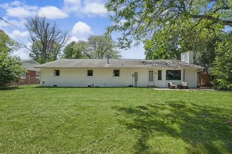 1008 Devonshire Drive Champaign IL 61821