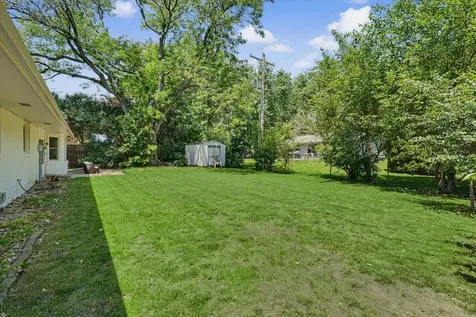 1008 Devonshire Drive Champaign IL 61821