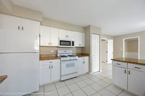 248 Bobolink Drive Grayslake IL 60030