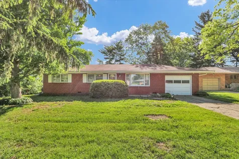 2112 Campbell Drive Champaign IL 61820